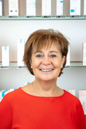 Herta Engel-Huber, pharmazeutisch-kaufmännische Assistentin