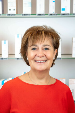 Herta Engel-Huber, pharmazeutisch-kaufmännische Assistentin