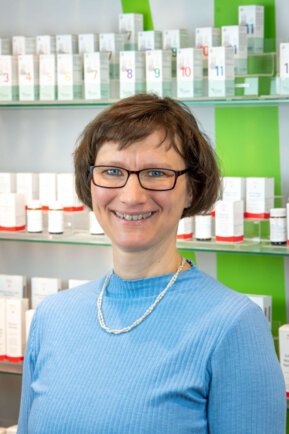 Vera Geuenich, Apothekerin